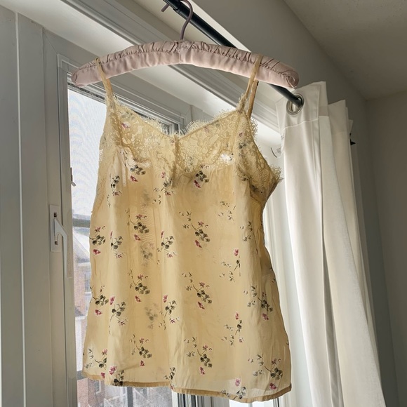 🌼A&F | Lace cami - Picture 3 of 3